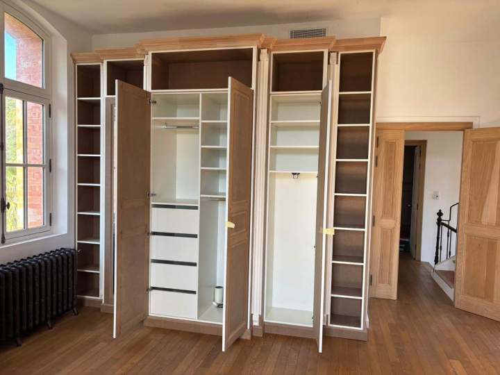 Dressing parfait pour vêtements et accessoires Amplepuis
